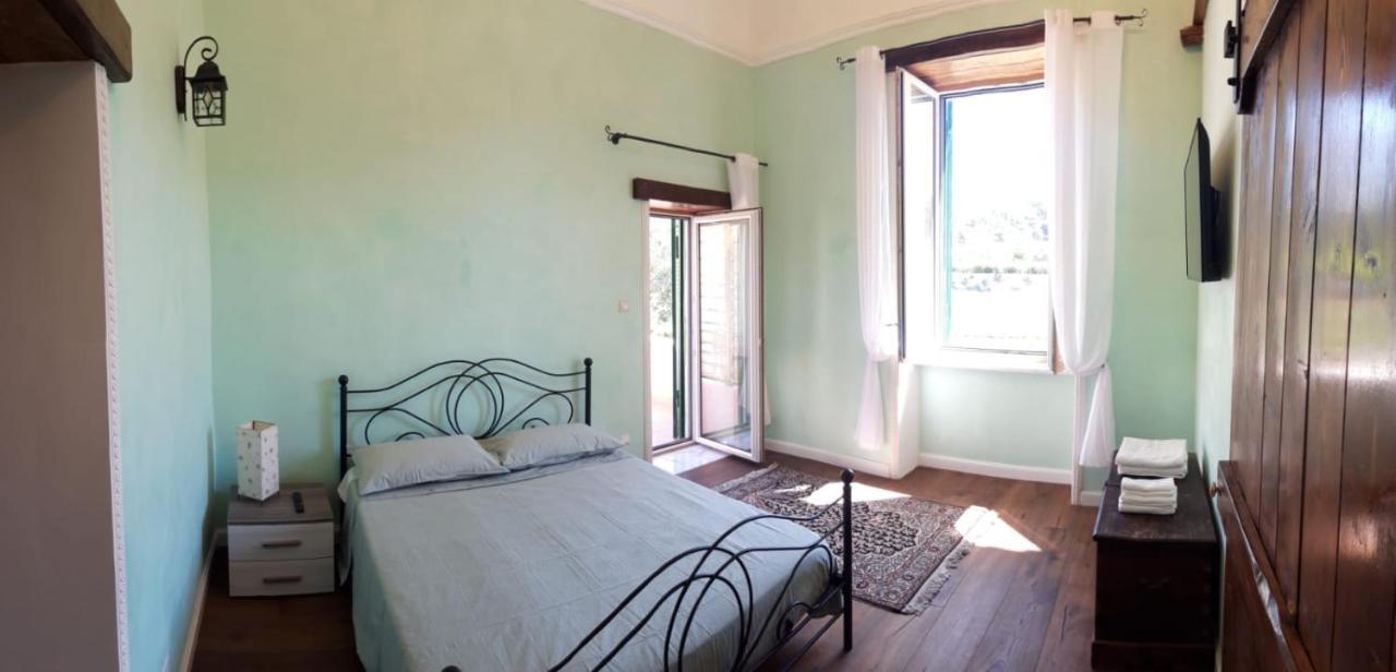 Villa Mazza Al Vesuvio 토레델그레코 외부 사진